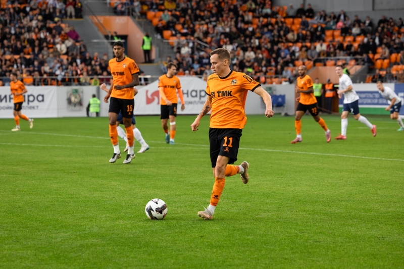 Свердловская область продает половину ФК «Урал»