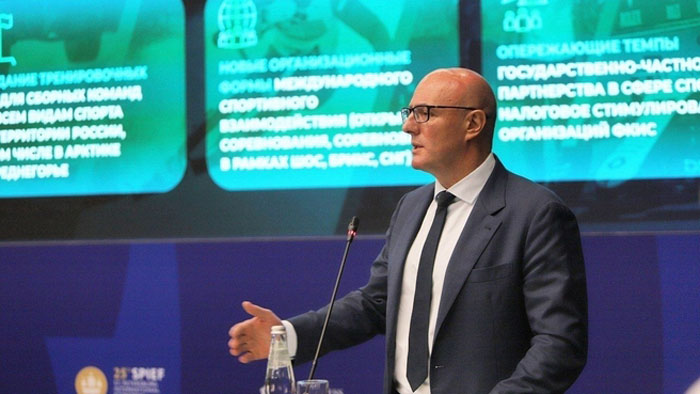 Российский спорт должен преодолеть 90-процентную зависимость от импорта – вице-премьер Чернышенко