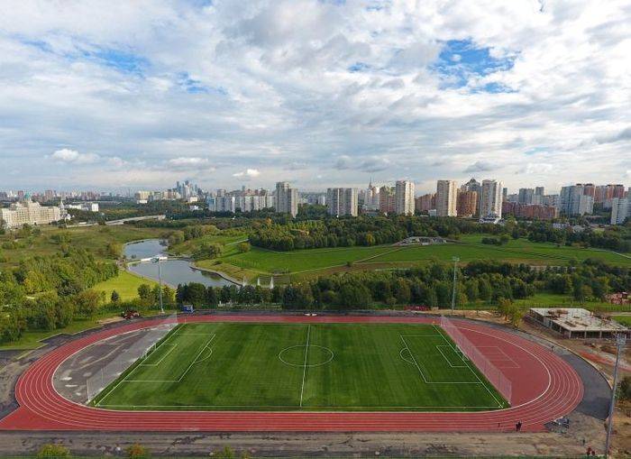 700 000 квадратных метров спортивных объектов построят за год в Москве