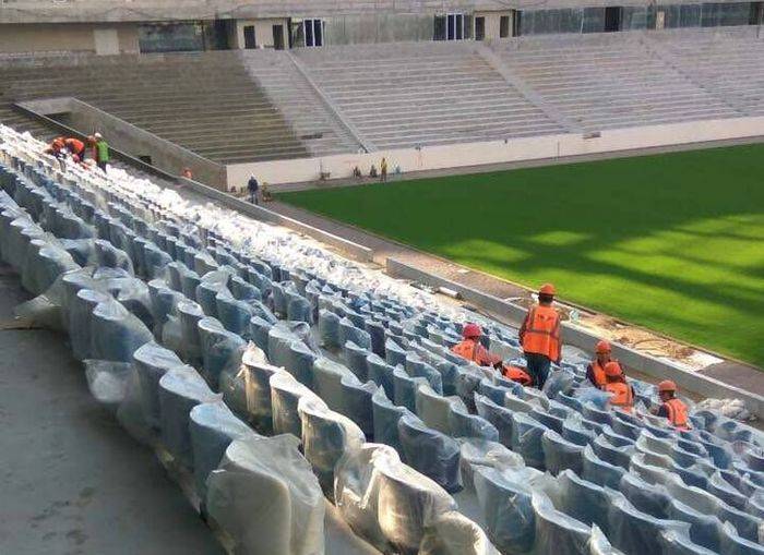 На стадионе «Нижний Новгород» началась установка кресел