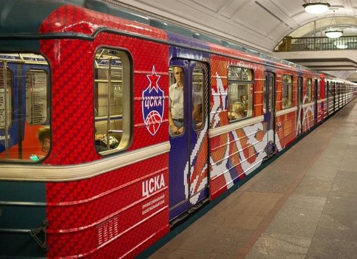 В московском метро запустили поезд в честь ЦСКА