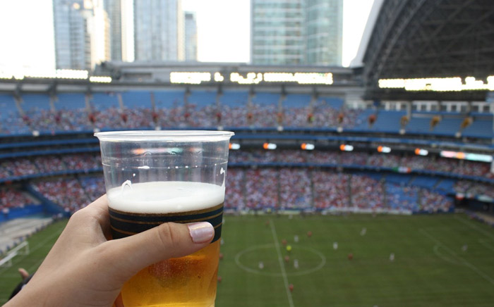 В Москве вернули пиво на стадионы