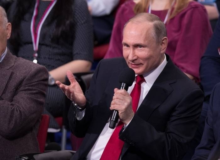 Владимир Путин пообещал построить ледовую арену в Бурятии