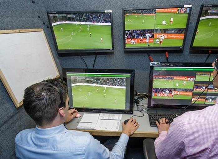Президент ФИФА надеется на использование судьями видеоповторов на ЧМ-2018