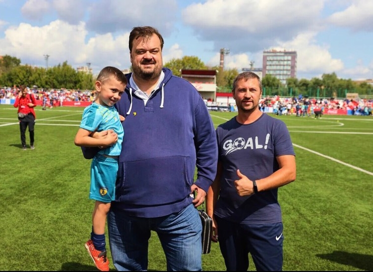 Василий Уткин купил франшизу футбольной школы